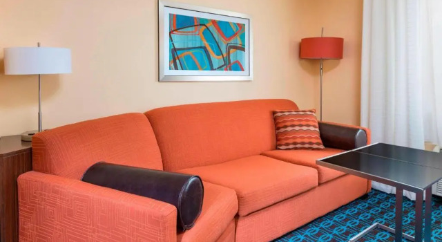 Студия Fairfield Inn & Suites Lincoln