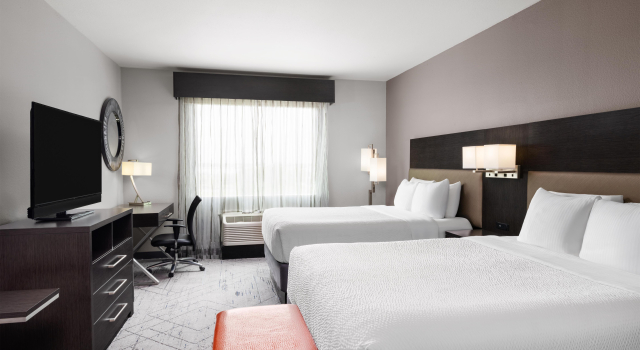 Четырёхместный номер Standard Best Western Plus Executive Residency Baytown
