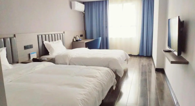 Двухместный номер Standard 7Days Inn Xian East Street Zhangxueliang Memorial Hall East Door