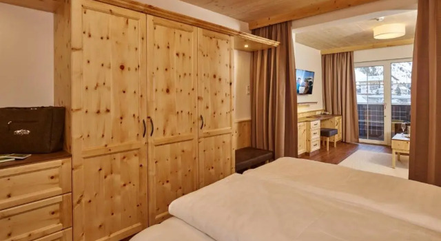 Полулюкс с балконом Hotel Venter Bergwelt