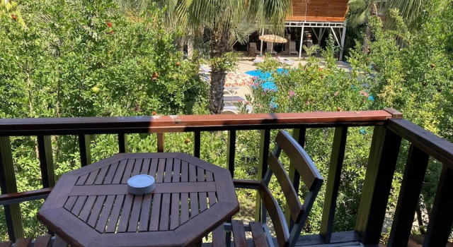 Трёхместный номер Comfort с видом на бассейн Kutle Hotel