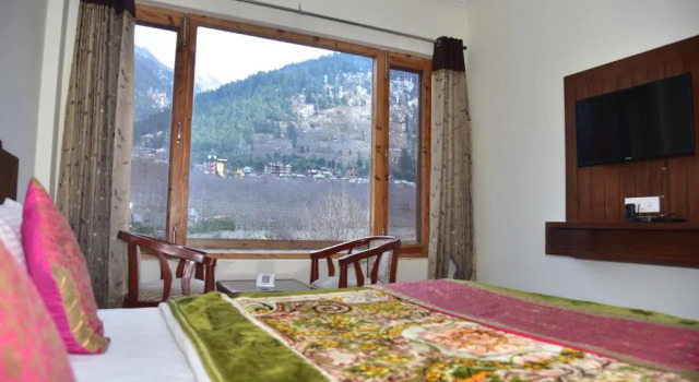 Номер Superior Chandertal Regency Hotel & Spa, Manali