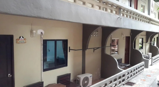 Anong Guesthouse, Забронировать Отель Отели Южного Таиланда с парковкой, Парковка