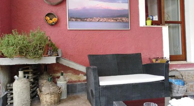 Коттедж с 2 комнатами Villa Royal Etna Stars