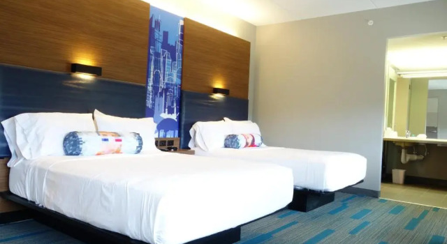 Четырёхместный номер Standard Aloft by Marriott Raleigh-Durham Airport Brier Creek
