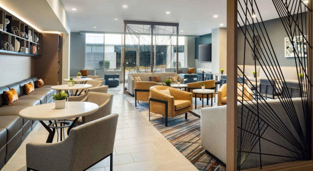 Четырёхместный номер Standard Marriott Greensboro Downtown