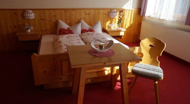 Garni Apart Wallamotta Silvretta Card Premium Betrieb, Забронировать Отель Гальтюр Ишгль-Пацнаун
