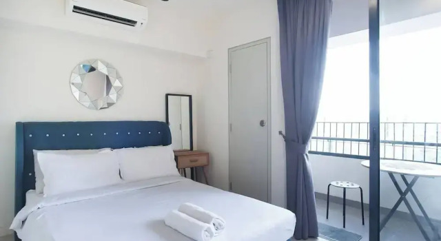 Tamarind Luxury Condo by Smarthome