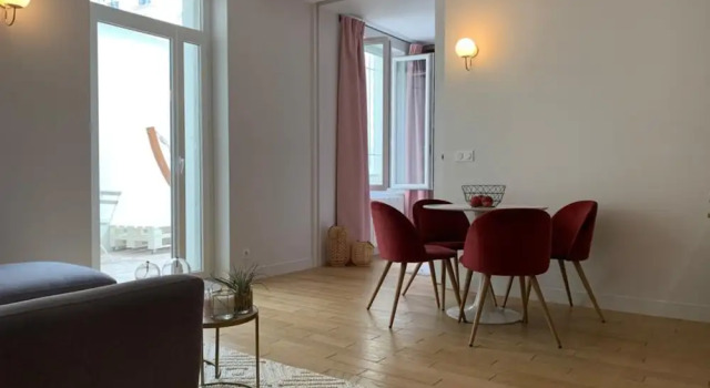 Cosy 1 Bed in the 11th Arr With Private Terrace, Забронировать Апартаменты/квартира Апартаменты Парижа, рядом с Больница Ротшильда, Апартаменты/квартира