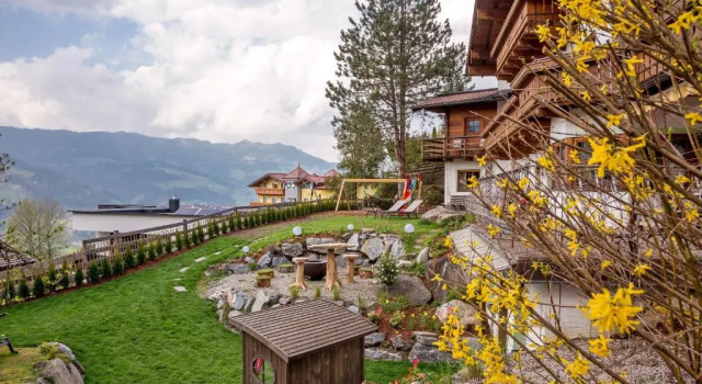Апартаменты Alpenjuwel Alpendorf