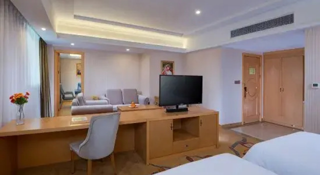 Люкс Vienna Hotel Guangdong Shantou Exhibition Center