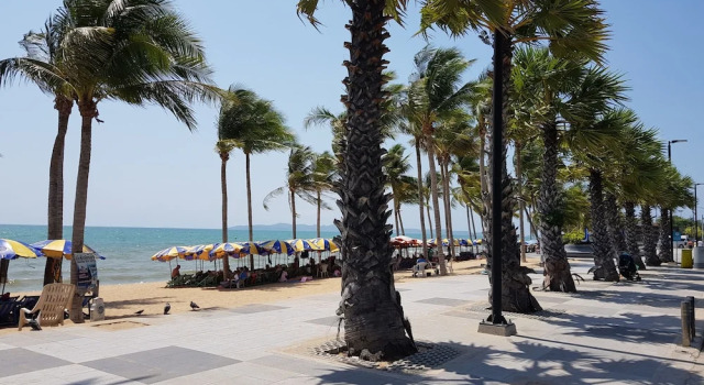 Ons Moeder Restaurant & Guesthouse - 3 (50 meters to the beach)