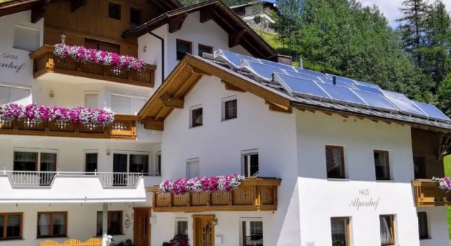 Wiesenhof Kappl in Kappl, Rezervovat Hotel Hotely v Tyrolsko se snídaní, Snídaně