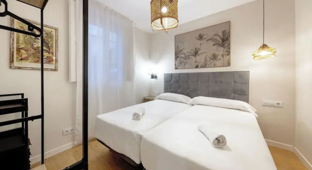 Семейные апартаменты с видом на город BeBarceloner Eixample Apartments