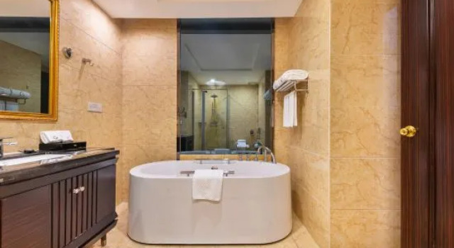 Люкс Deluxe Country Garden Holiday Hotel