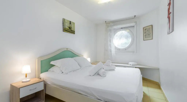 Nice 1 Bedroom downtown Carré d'Or with garage, Забронировать Отель Ницца Приморские Альпы, рядом с Набережная Соединенных Штатов