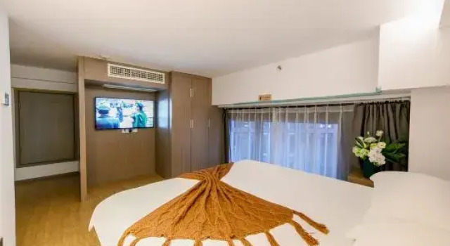 Двухместный люкс с видом на море YUN MAN Suites Hotel