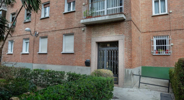 Apartamentos Duque Martínez Izquierdo, Varaa Huoneisto Hotellit Madridin maakunta pysäköinnillä, Pysäköinti