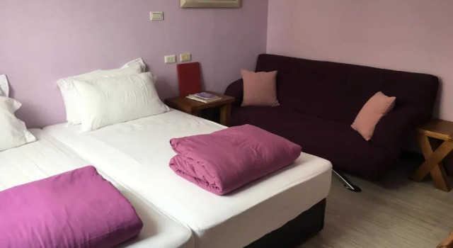 Standard Casal quarto REST Book & Bed