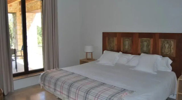 Attractive Holiday Home With Pool, Rezerwuj Dom wakacyjny Hotele w Majorka z parkingiem, Parking