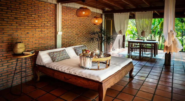 Бунгало Premium Farmhouse Resort & Spa