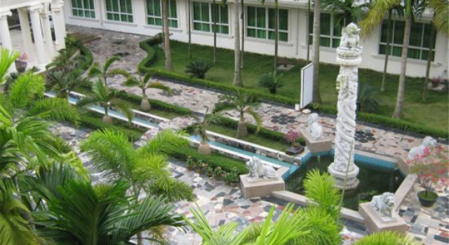 East Garden Spring Hotel, Boek Hotel Wanning Hainan