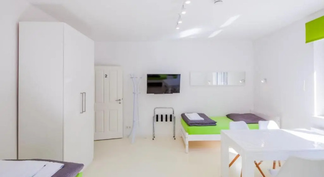 Апартаменты SecondHome Esslingen - Very nice and modern holiday apartment, Olgastr 20