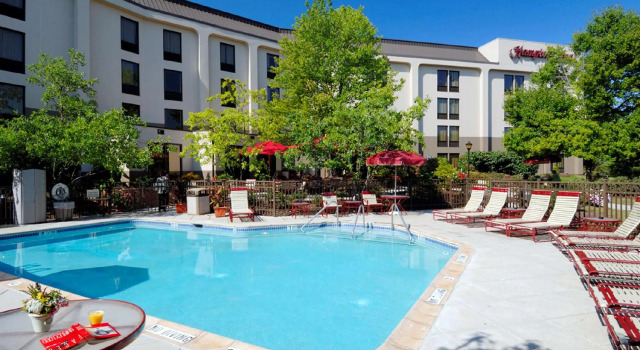 Студия Hampton Inn by Hilton Harrisburg West