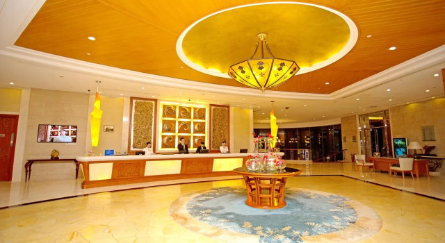 Agile ChangJiang Hotel ZhongShan, Rezerwuj Hotel Hotele w Zhongshan z basenem, Basen
