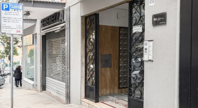 Via Arangio Ruiz 69 in Napoli, Забронировать Апартаменты/квартира Неаполь Кампания, рядом с Mergellina Metro Station