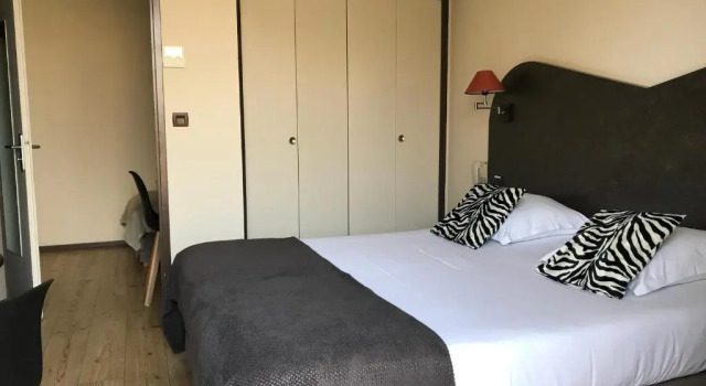Трёхместный номер Standard Hôtel LIroko The Originals City