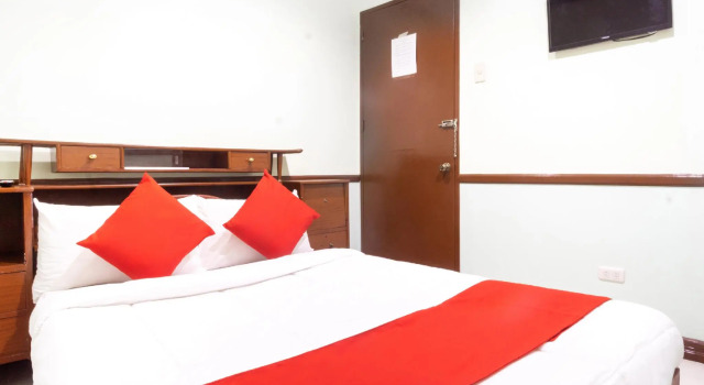 Двухместный номер Standard RedDoorz at Maanyag Pension House Mandaue