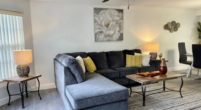 Grand Luxury 3BR Apartment Near Disney 010, Забронировать Апартаменты/квартира Апартаменты Киссимми, рядом с Kissimmee Go-Karts, Апартаменты/квартира
