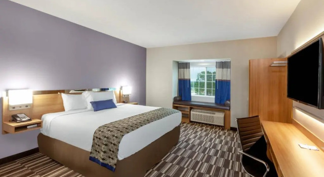 Номер Microtel Inn & Suites by Wyndham College Station