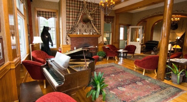 The Rangeley Inn, Book Hotel Hoteller i Rangeley med parkering, Parkering