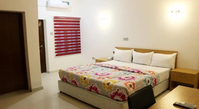 Roses Regency Hotel & Suites, Buchen Sie Hotel Abuja Bwari