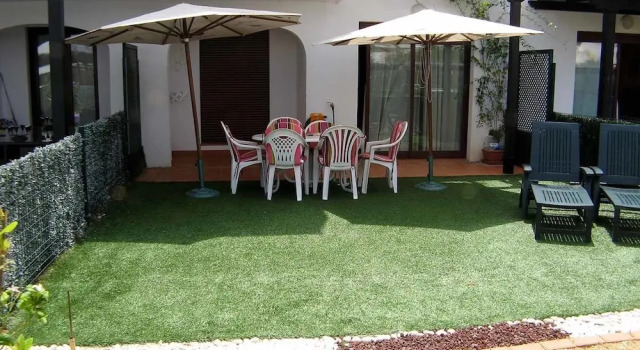 Апартаменты Venavera D30B - Ground Garden 2 Dorm 1 Bath, Walk to Beach