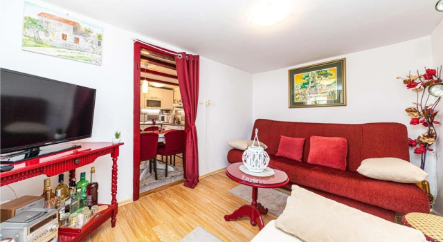 Amazing Home in Blizna Donja With Wifi and 1 Bedrooms, Varaa Hotelli Blizna Split-Dalmatia
