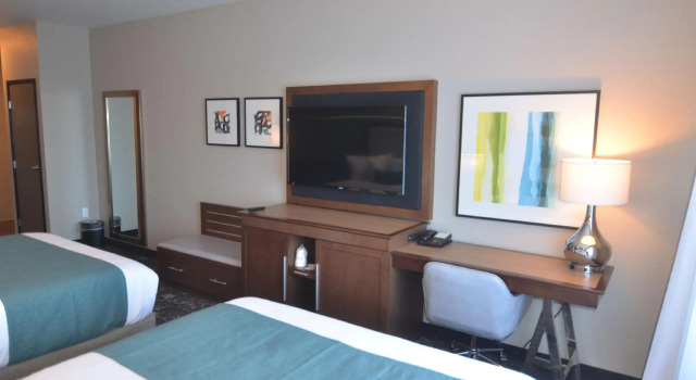 Четырёхместный люкс Best Western Premier Des Moines-Ankeny Hotel