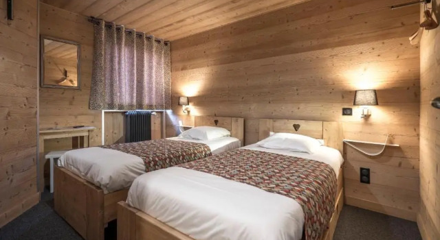 Семейный номер Standard Logis Hôtel Restaurant UFredy