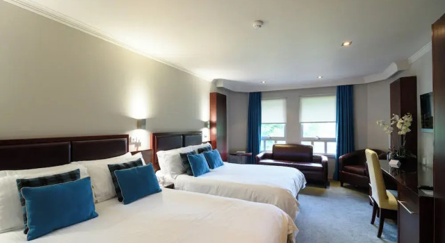 Семейный номер Standard Glynhill Hotel & Spa near Glasgow Airport