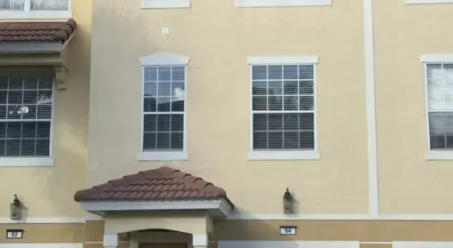 Vista Cay Luxury Serenity. 2 Bedroom Townhouse by RedAwning
