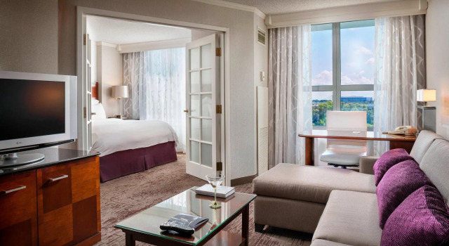 Двухместный люкс c 1 комнатой Chicago Marriott Suites Deerfield