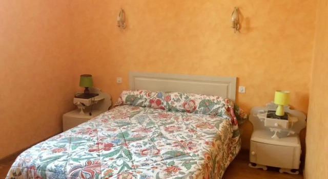 Maison avec véranda proche du centre ville, 预订 酒店 里尼亚克 Aveyron