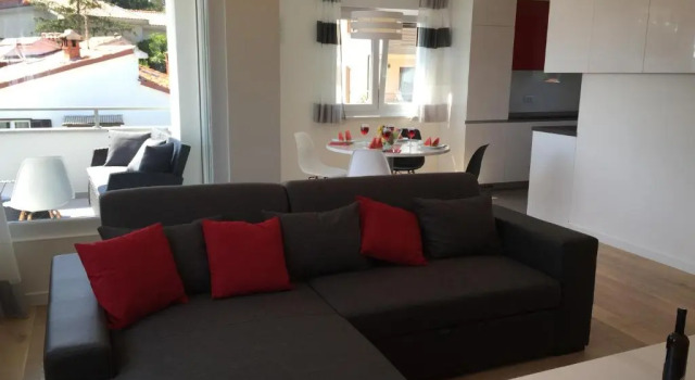 Апартаменты с видом на море Apartment Panoss