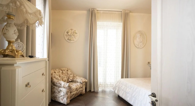 Charme & Chic Studio, Book Lejlighed Salerno Campania