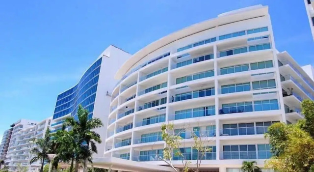 Cartagena Luxury Beachfront Apartments, Varaa Huoneisto Hotellit Bolivar pysäköinnillä, Pysäköinti