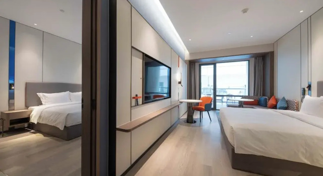 Двухместный номер Standard Holiday Inn Express Hai'an Railway Station by IHG