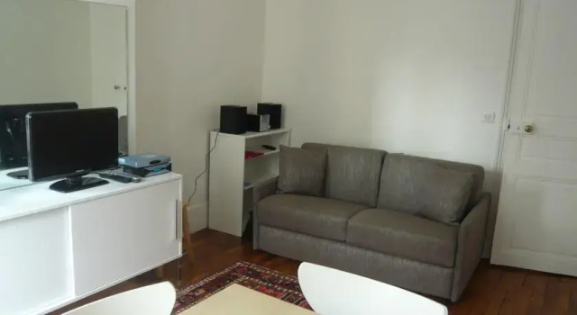 Parisian Home - Champ de Mars, Забронировать Апартаменты/квартира Париж Иль-де-Франс, рядом с Comedie Tour Eiffel