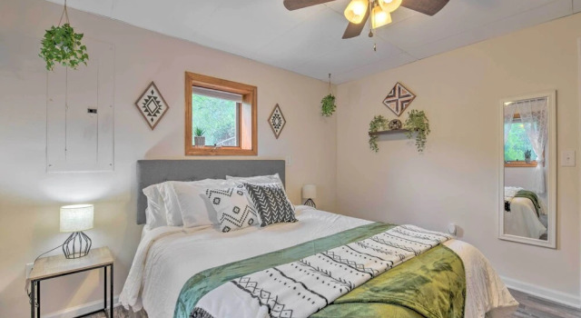 Коттедж Pet-friendly Waynesville Home w/ Mountain Views!
